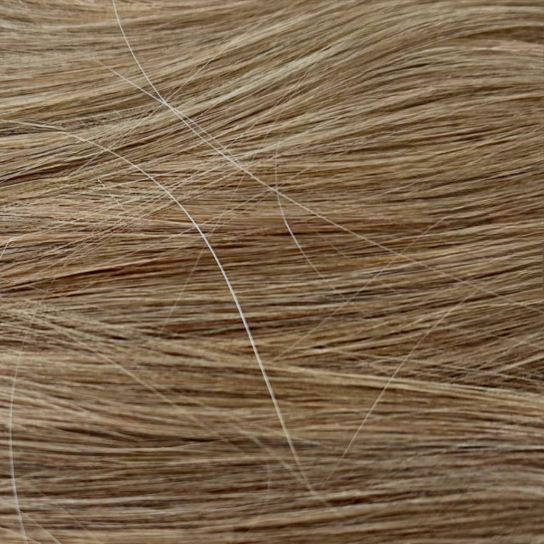 Dark Blonde – 22" Seamless Clip-In Extensions